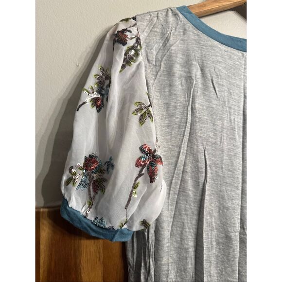 Anthropologie Tiny Knit Sequin Sheer Floral Short Puff Sleeve Blouse Gray Medium - Picture 2 of 5